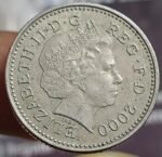 UK 10 PENCE 4TH PORTRAIT (SMALL) - Image 2